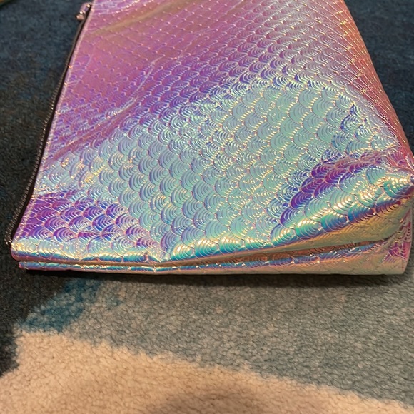 Primark Mermaid Makeup Pouch - Picture 5 of 5